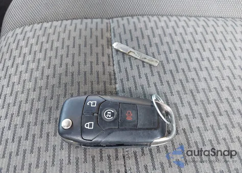 2015 Ford F-150 Xlt z USA, uszkodzony, nr VIN 1FTFX1EG4FFC13038